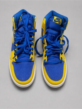 Nike Air Jordan 1 Retro High "Laney" sneakers